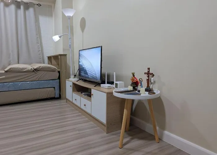 Minimalist Escape In The Apartment *