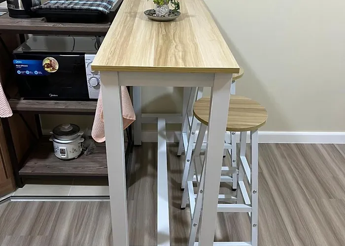 Minimalist Escape In The *